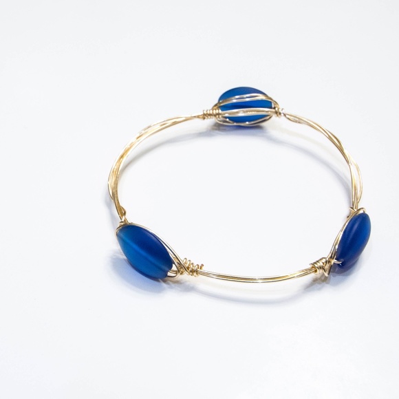 Helen Flatmo Jewelry Jewelry - NWT blue sea glass Bangle